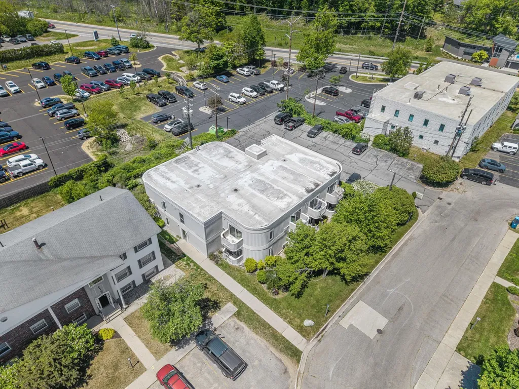 124 Beech Street Traverse City City MI 49684