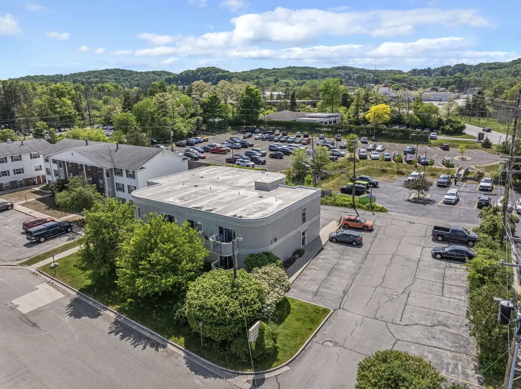 124 Beech Street Traverse City City MI 49684