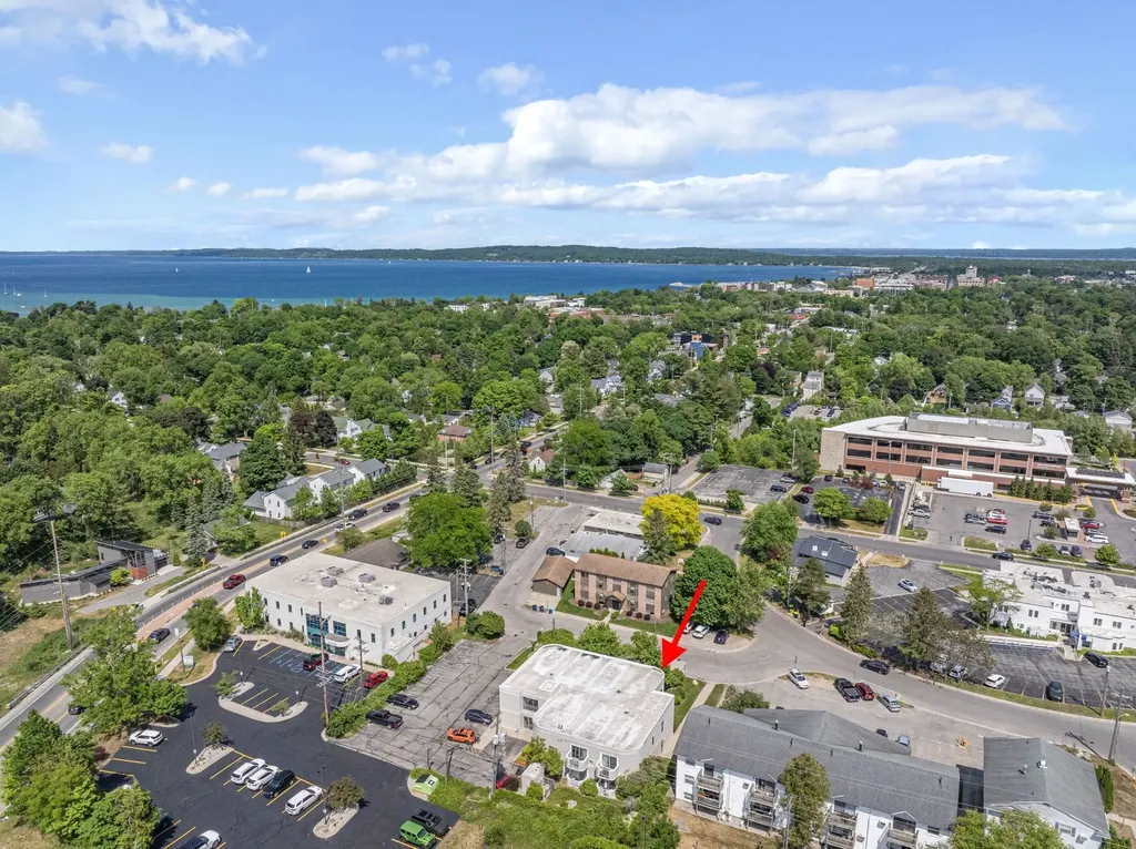 124 Beech Street Traverse City City MI 49684