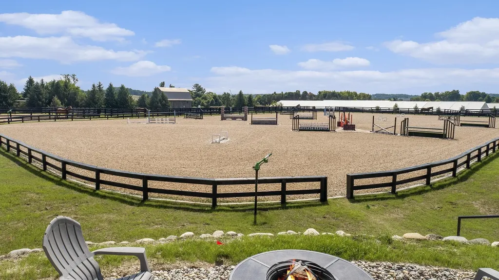 6424 Brackett Road Acme Township MI 49690