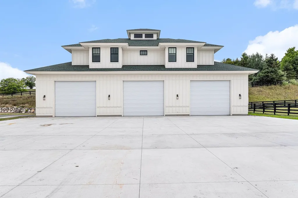 6424 Brackett Road Acme Township MI 49690