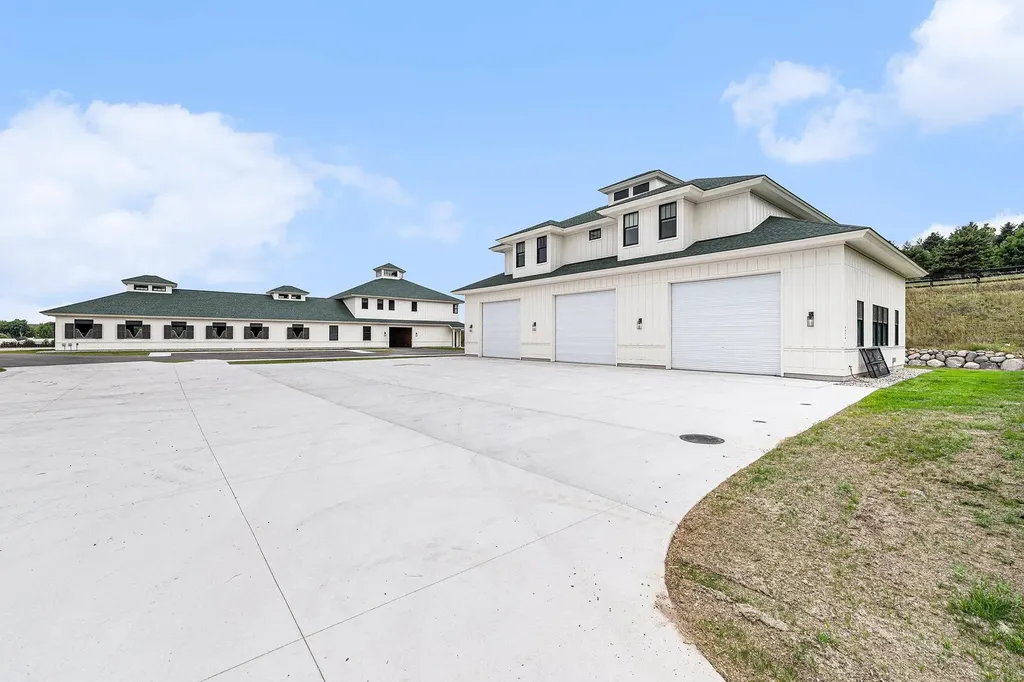 6424 Brackett Road Acme Township MI 49690