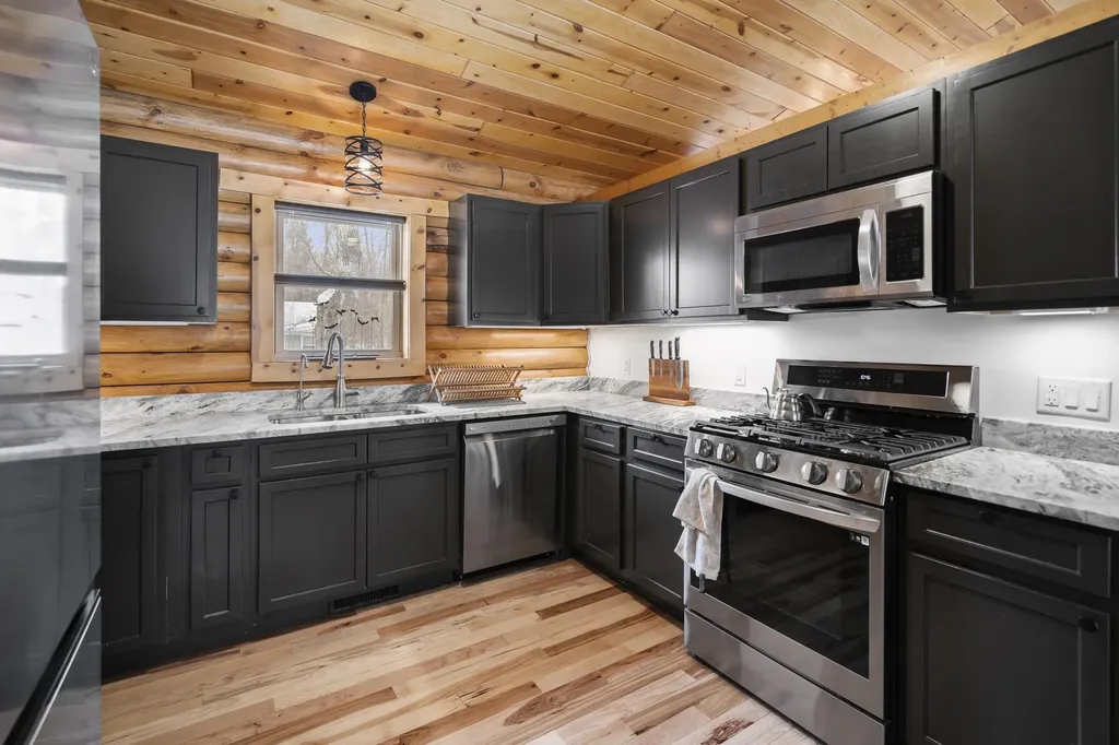 2558 E Sugar Maple Centerville Township MI 49621