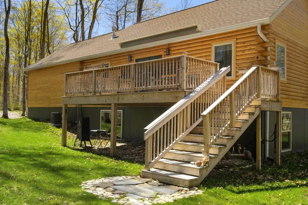 2558 E Sugar Maple Centerville Township MI 49621