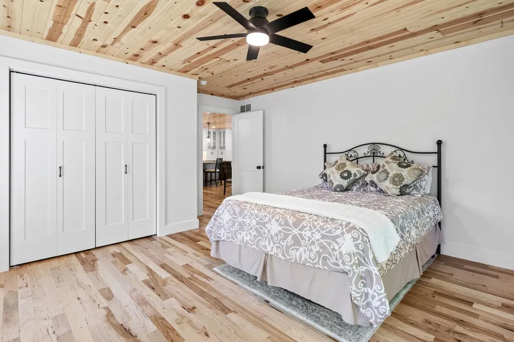 4144 S Sugar Loaf Mountain Road Cleveland Township MI 49621