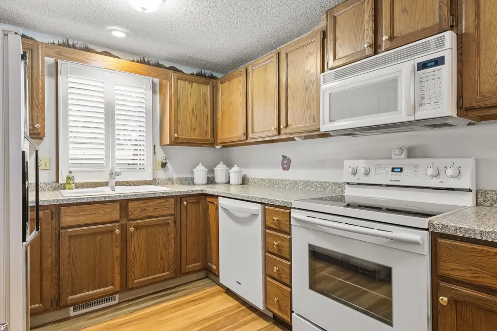 6865 Pinebrook Custer Township MI 49615