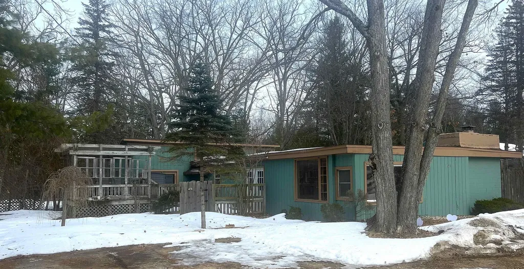 8890 Us-131, S Green Lake Township MI 49637