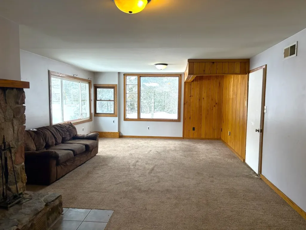 8890 Us-131, S Green Lake Township MI 49637