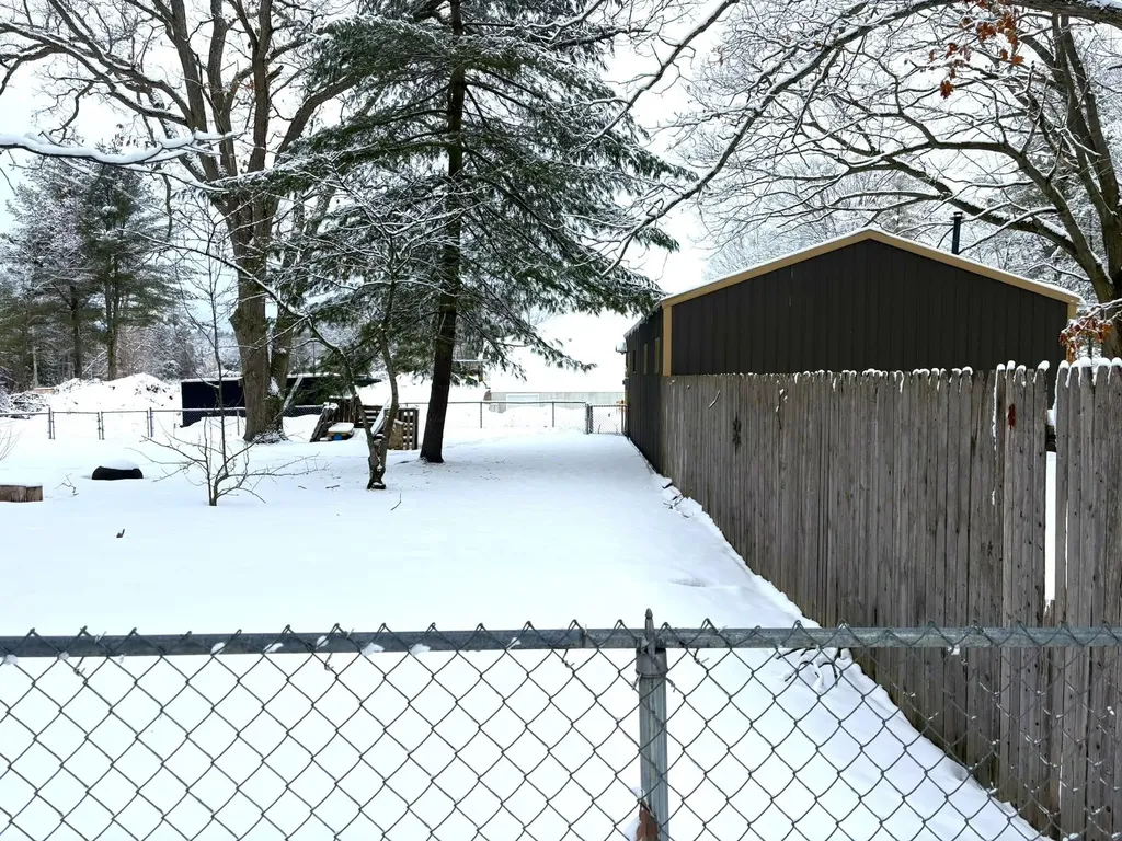 8890 Us-131, S Green Lake Township MI 49637