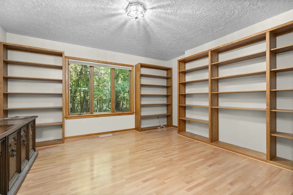211 E 7th Street Leelanau Township MI 49670