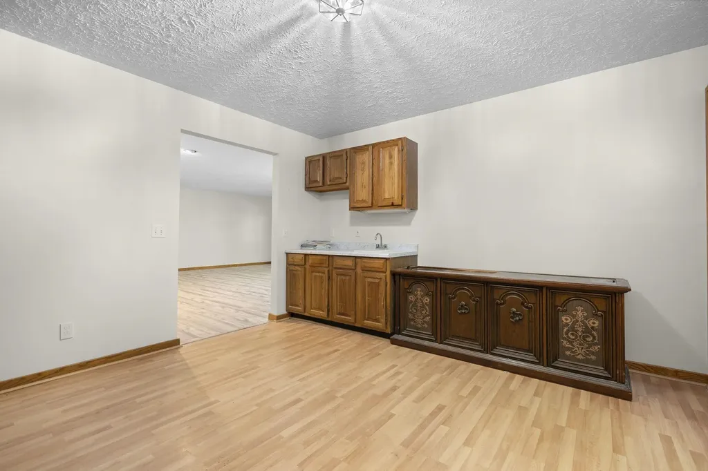211 E 7th Street Leelanau Township MI 49670