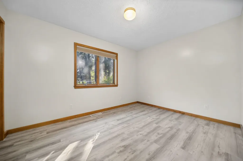 211 E 7th Street Leelanau Township MI 49670