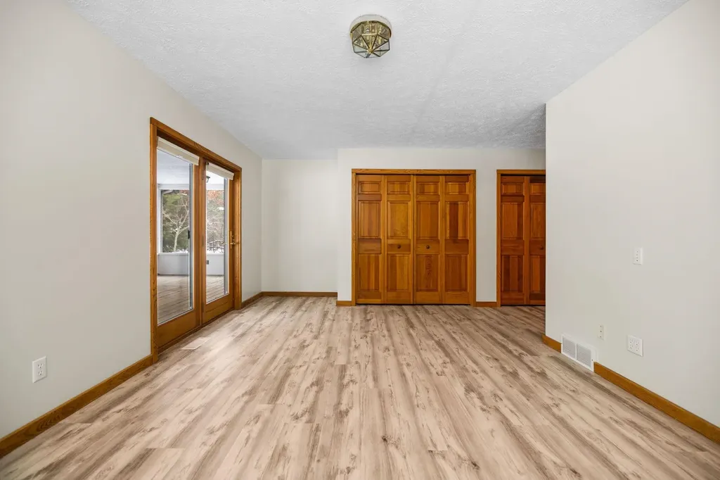 211 E 7th Street Leelanau Township MI 49670
