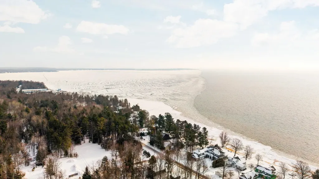 211 E 7th Street Leelanau Township MI 49670