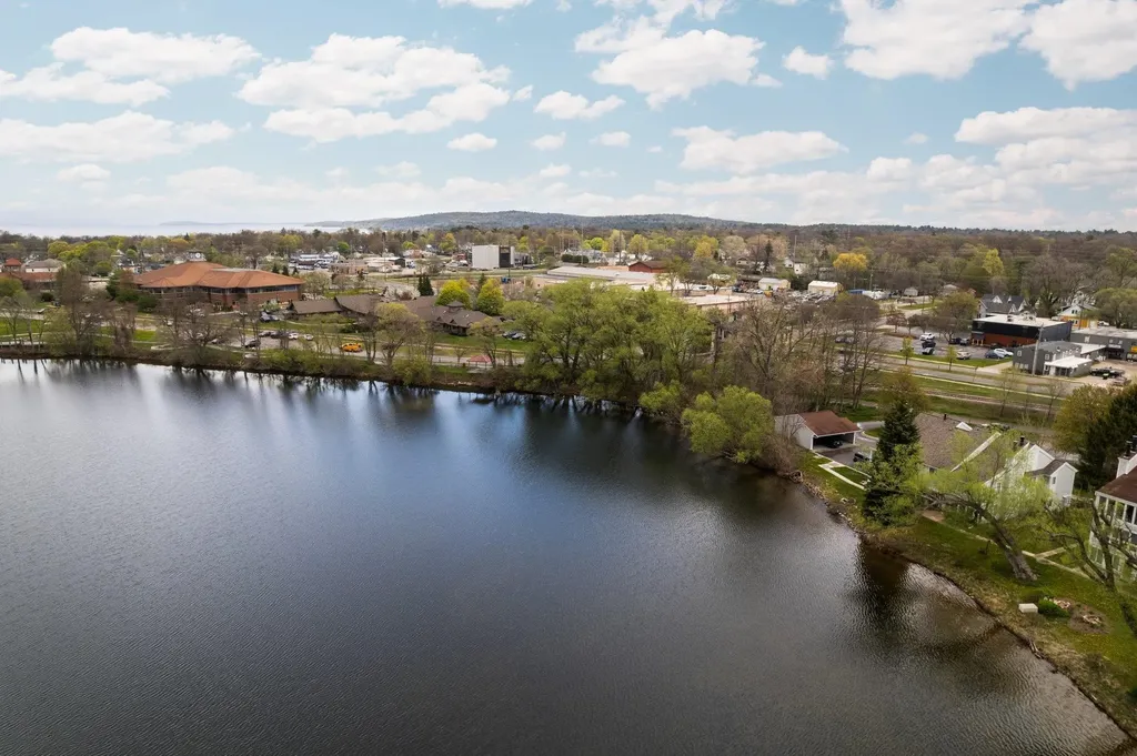 710 Centre Place Traverse City City MI 49686