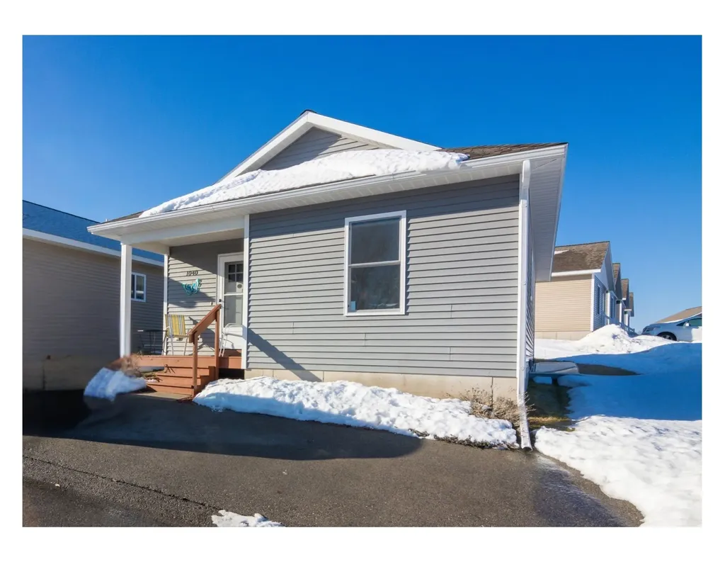 1040 Umber Drive Garfield Charter Township MI 49696