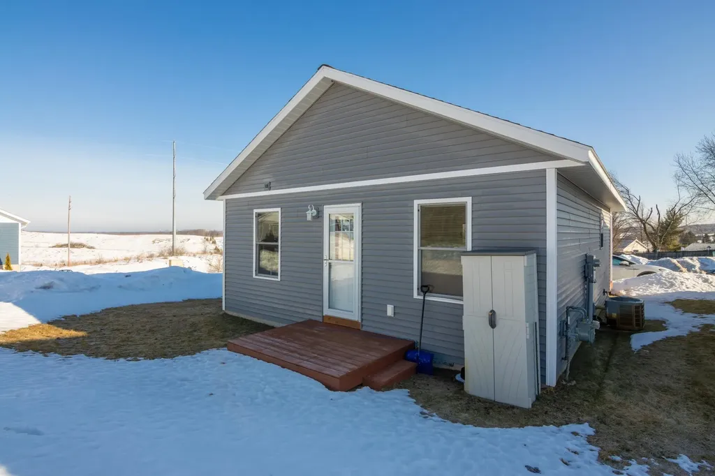 1040 Umber Drive Garfield Charter Township MI 49696
