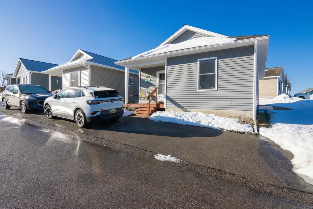 1040 Umber Drive Garfield Charter Township MI 49696
