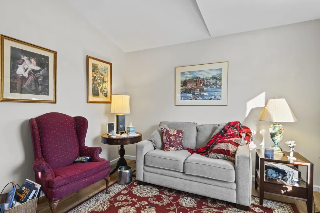 1040 Umber Drive Garfield Charter Township MI 49696