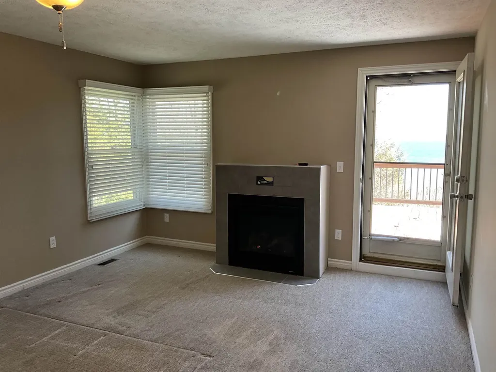 10057 E Leeward Shores Drive Elmwood Charter Township MI 49684