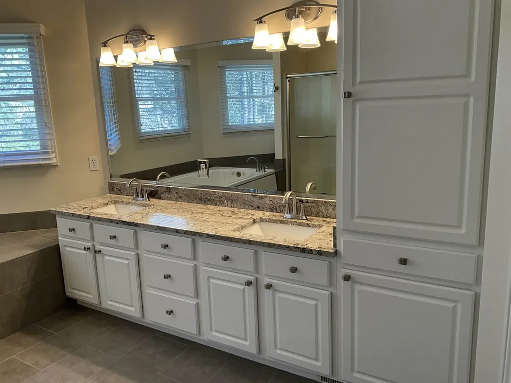 10057 E Leeward Shores Drive Elmwood Charter Township MI 49684