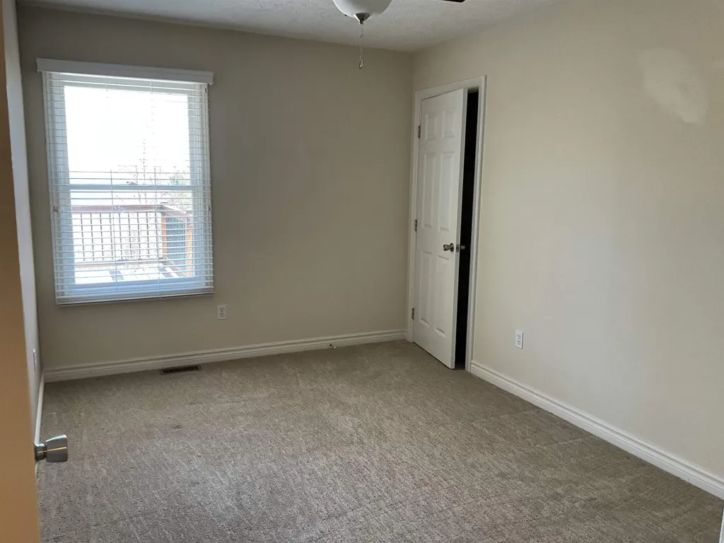 10057 E Leeward Shores Drive Elmwood Charter Township MI 49684