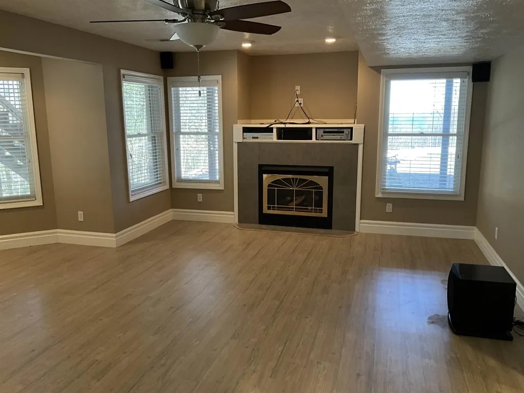 10057 E Leeward Shores Drive Elmwood Charter Township MI 49684