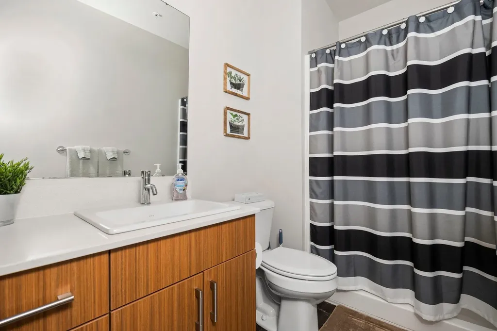 630-105 S Garfield Avenue Traverse City City MI 49686