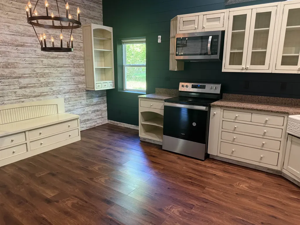 8923 SE Torch Lake Drive Helena Township MI 49612