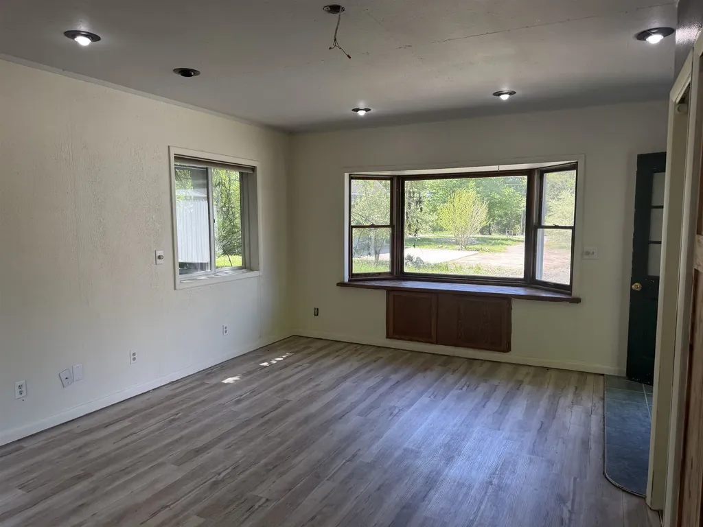 8923 SE Torch Lake Drive Helena Township MI 49612