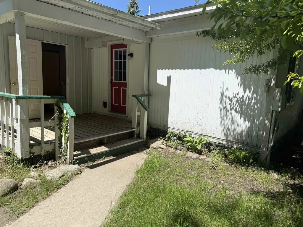 8923 SE Torch Lake Drive Helena Township MI 49612
