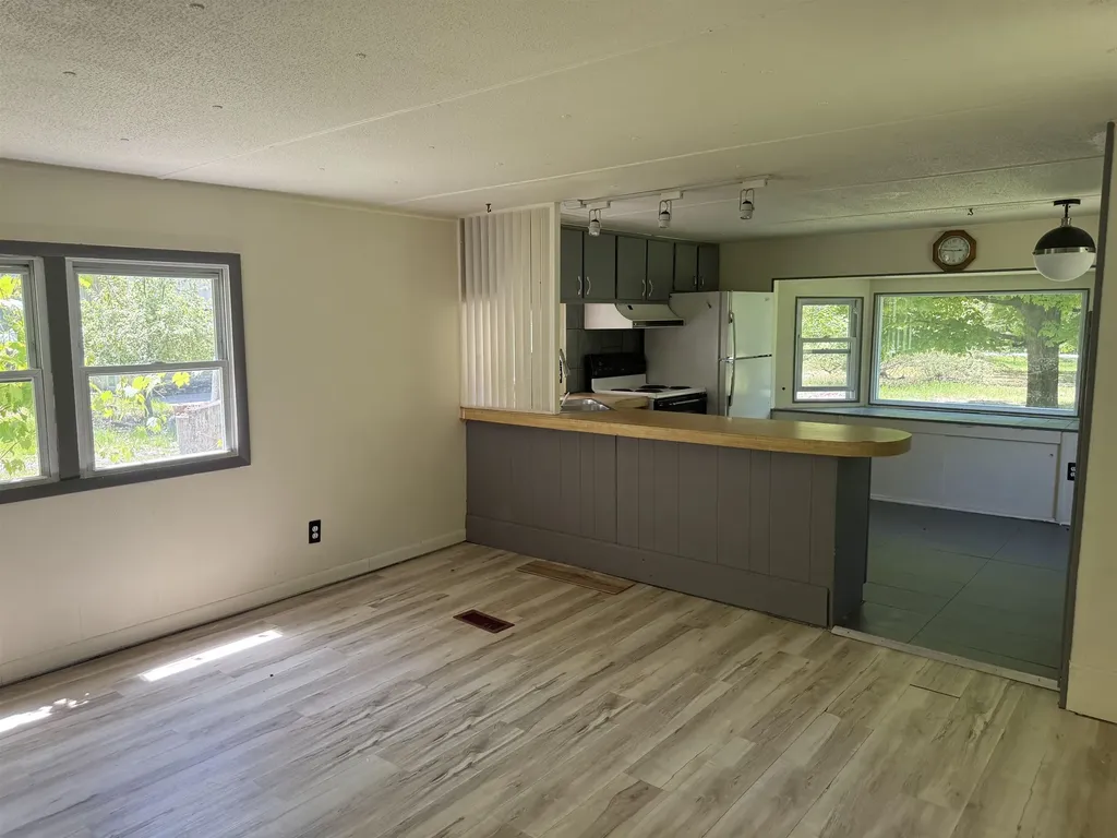 8923 SE Torch Lake Drive Helena Township MI 49612