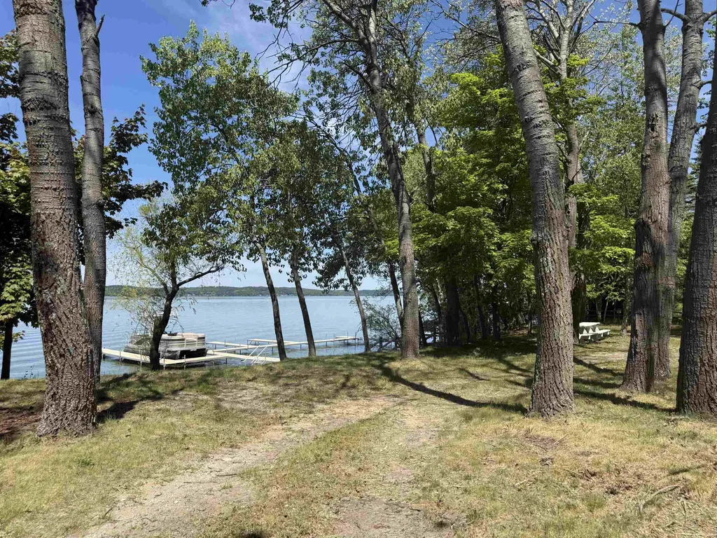 8923 SE Torch Lake Drive Helena Township MI 49612
