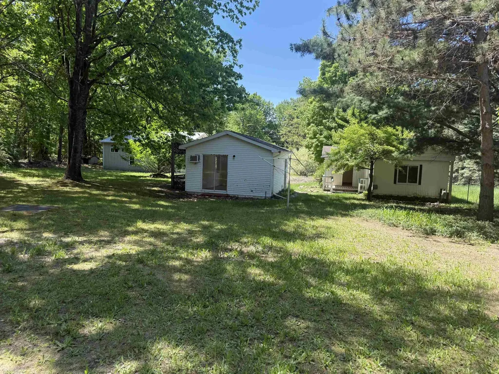 8923 SE Torch Lake Drive Helena Township MI 49612