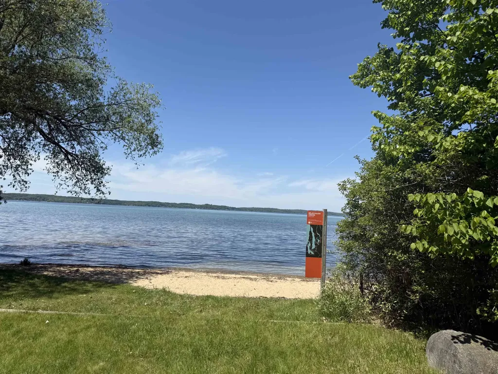 8923 SE Torch Lake Drive Helena Township MI 49612