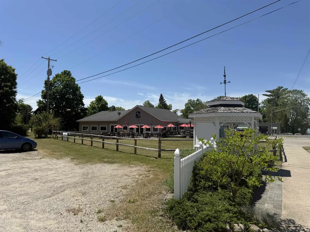 8923 SE Torch Lake Drive Helena Township MI 49612