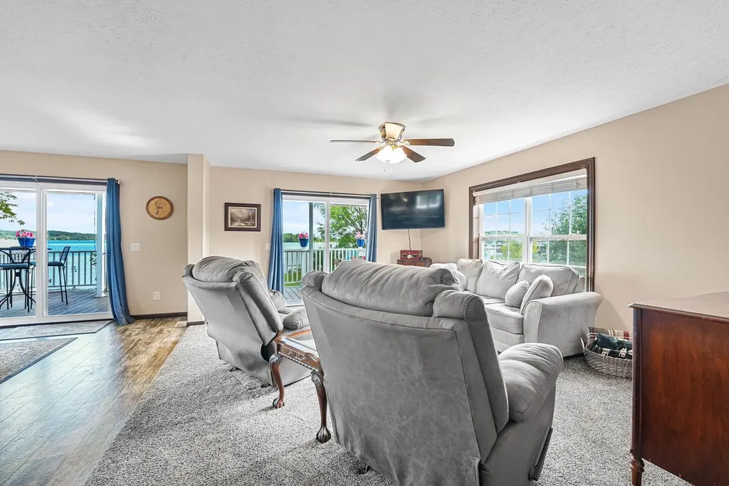 9850 S Perrins Landing Drive Solon Township MI 49684