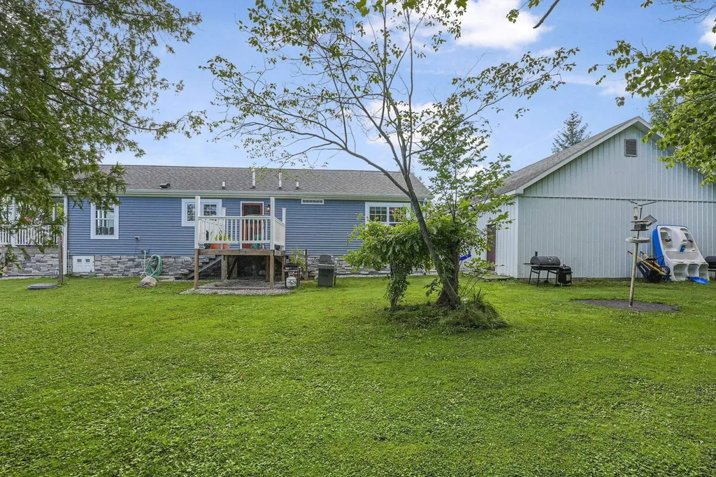 9850 S Perrins Landing Drive Solon Township MI 49684