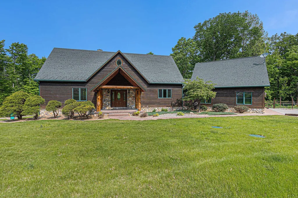 5575 M 72 Clearwater Township MI 49690