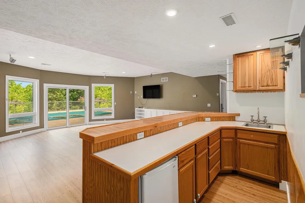 5575 M 72 Clearwater Township MI 49690