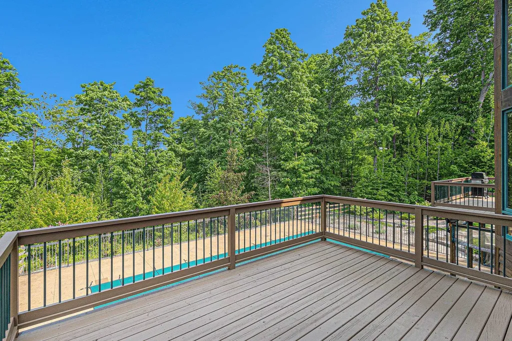 5575 M 72 Clearwater Township MI 49690