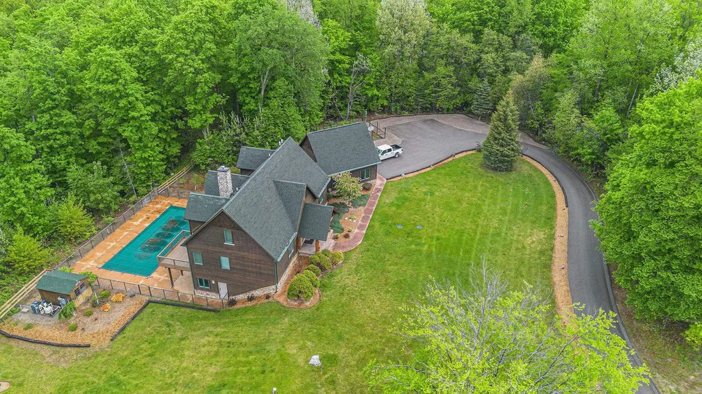 5575 M 72 Clearwater Township MI 49690