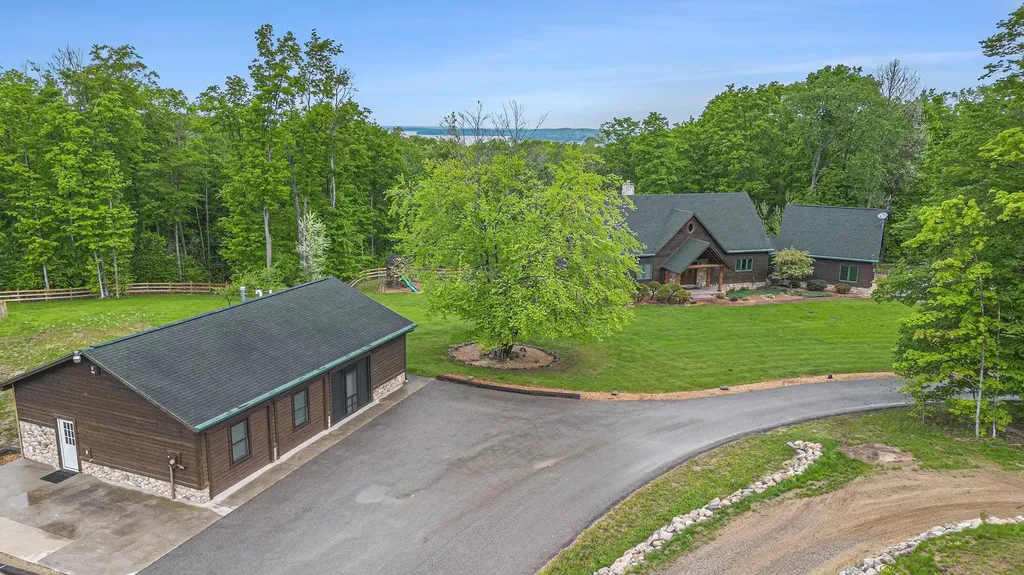 5575 M 72 Clearwater Township MI 49690