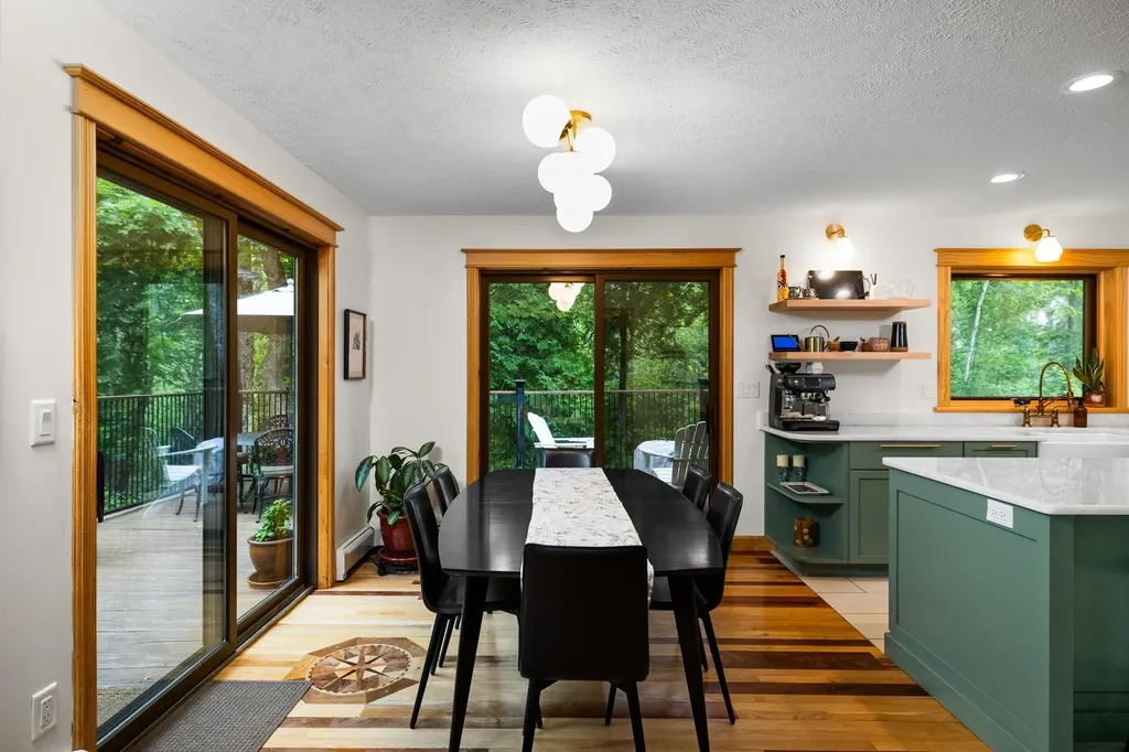 7135 E Birch Point Road Elmwood Charter Township MI 49684