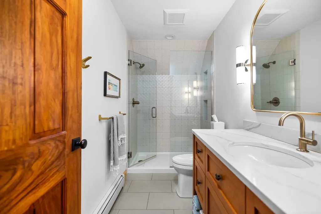 7135 E Birch Point Road Elmwood Charter Township MI 49684