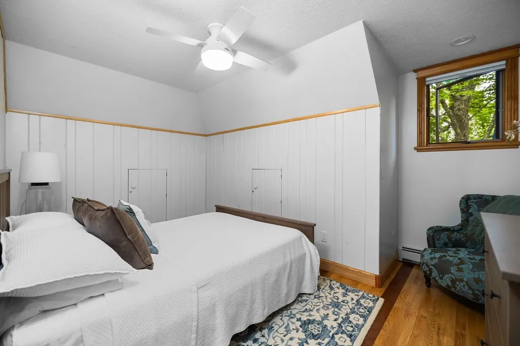 7135 E Birch Point Road Elmwood Charter Township MI 49684