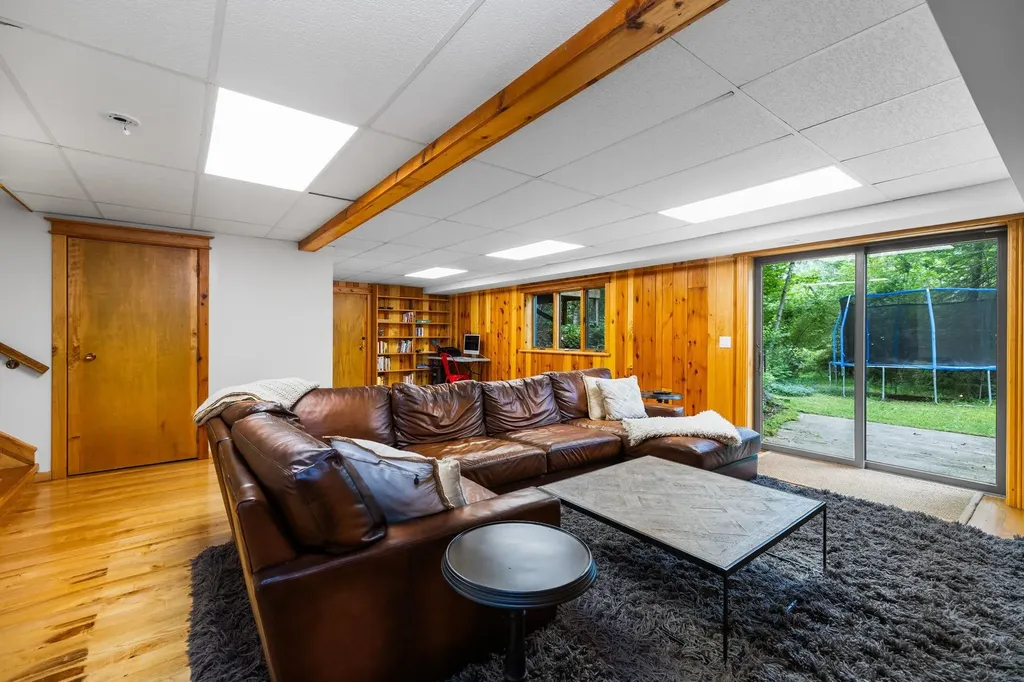 7135 E Birch Point Road Elmwood Charter Township MI 49684