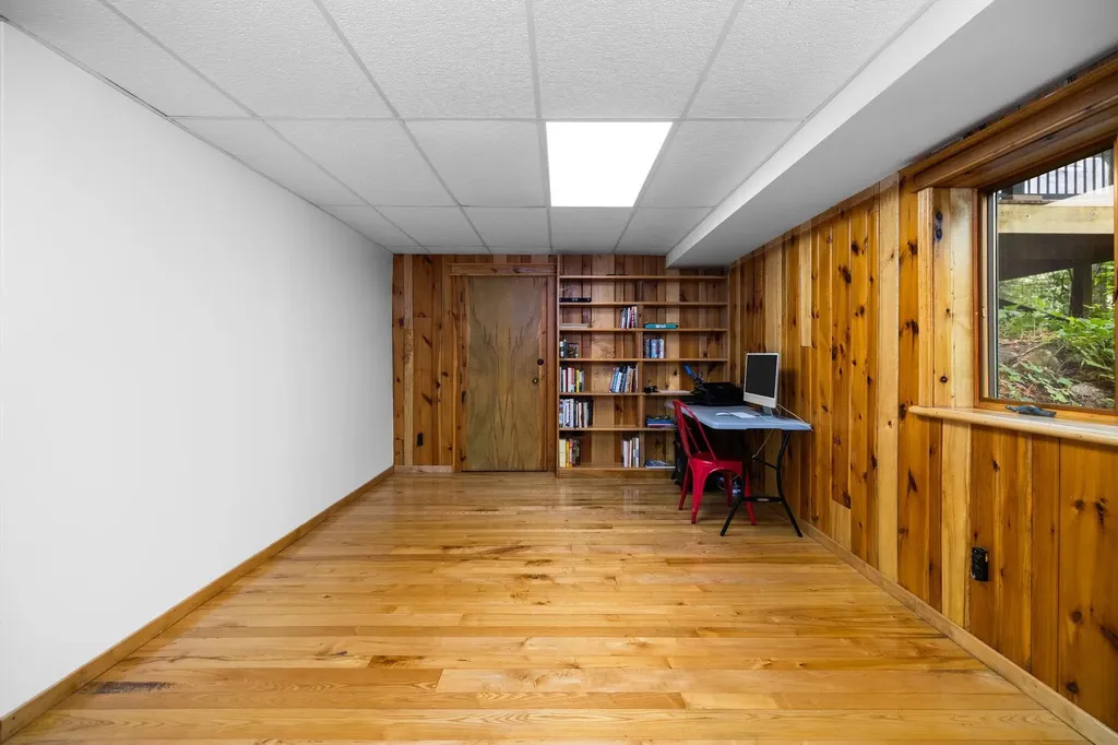 7135 E Birch Point Road Elmwood Charter Township MI 49684