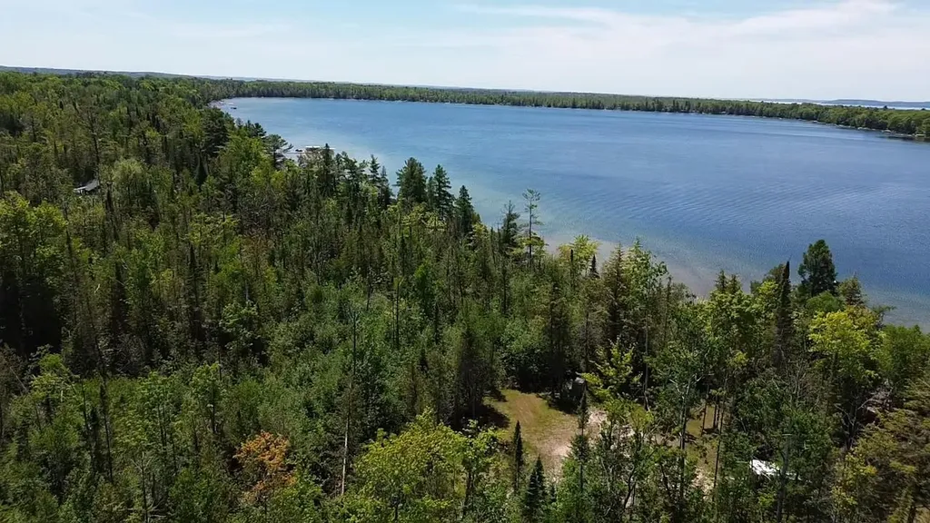 000 Birch Pointe Drive Elk Rapids Township MI 49648