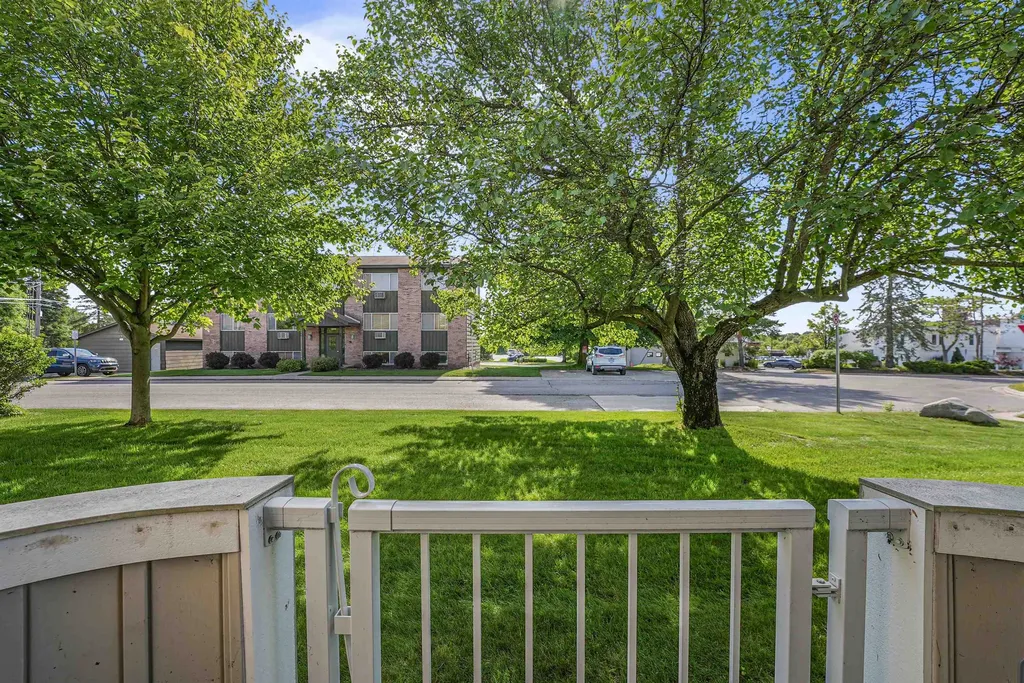 124 Beech Street Traverse City City MI 49684